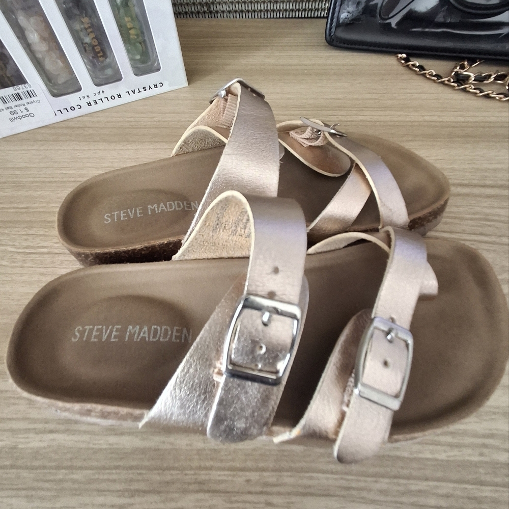 Steve Madden Stylish Metallic Rose Gold Sandals